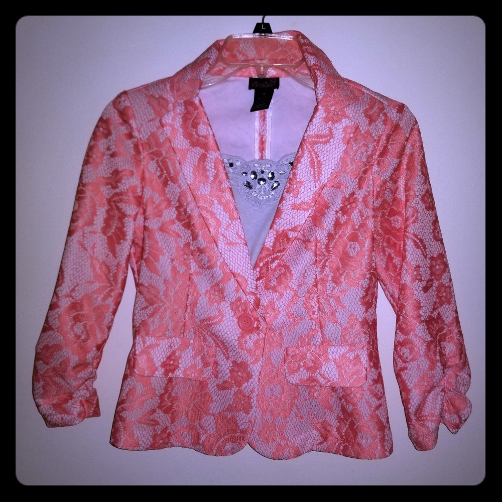Lace pattern blazer